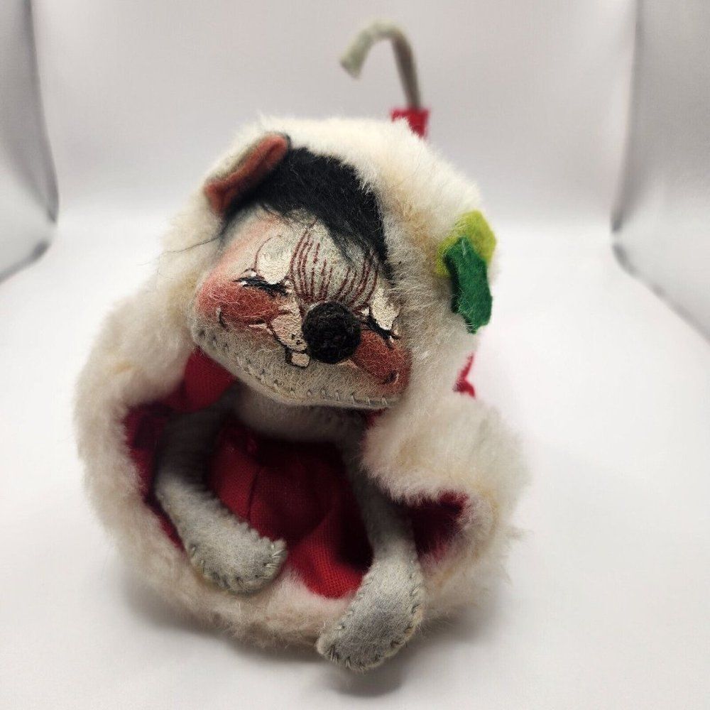 Vintage Annalee Mobilitee 1965 Happy Mouse In Red Stocking Holly 9"